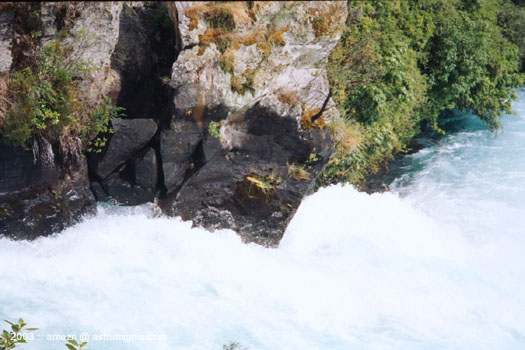 20031127-hukafalls-06